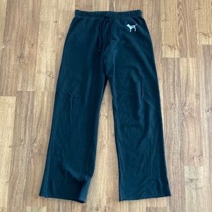 Victoria's Secret PINK Petite Jogger Sweatpants Black with Dog Print.